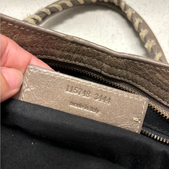 Balenciaga classic city mini shoulder in brown arena lamb skin - Picture 6 of 6